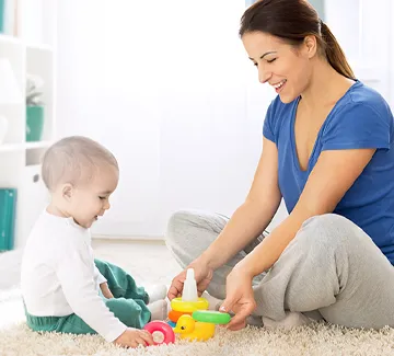 Zabawy dla 2-latka – jak zająć maluchowi czas w domu?